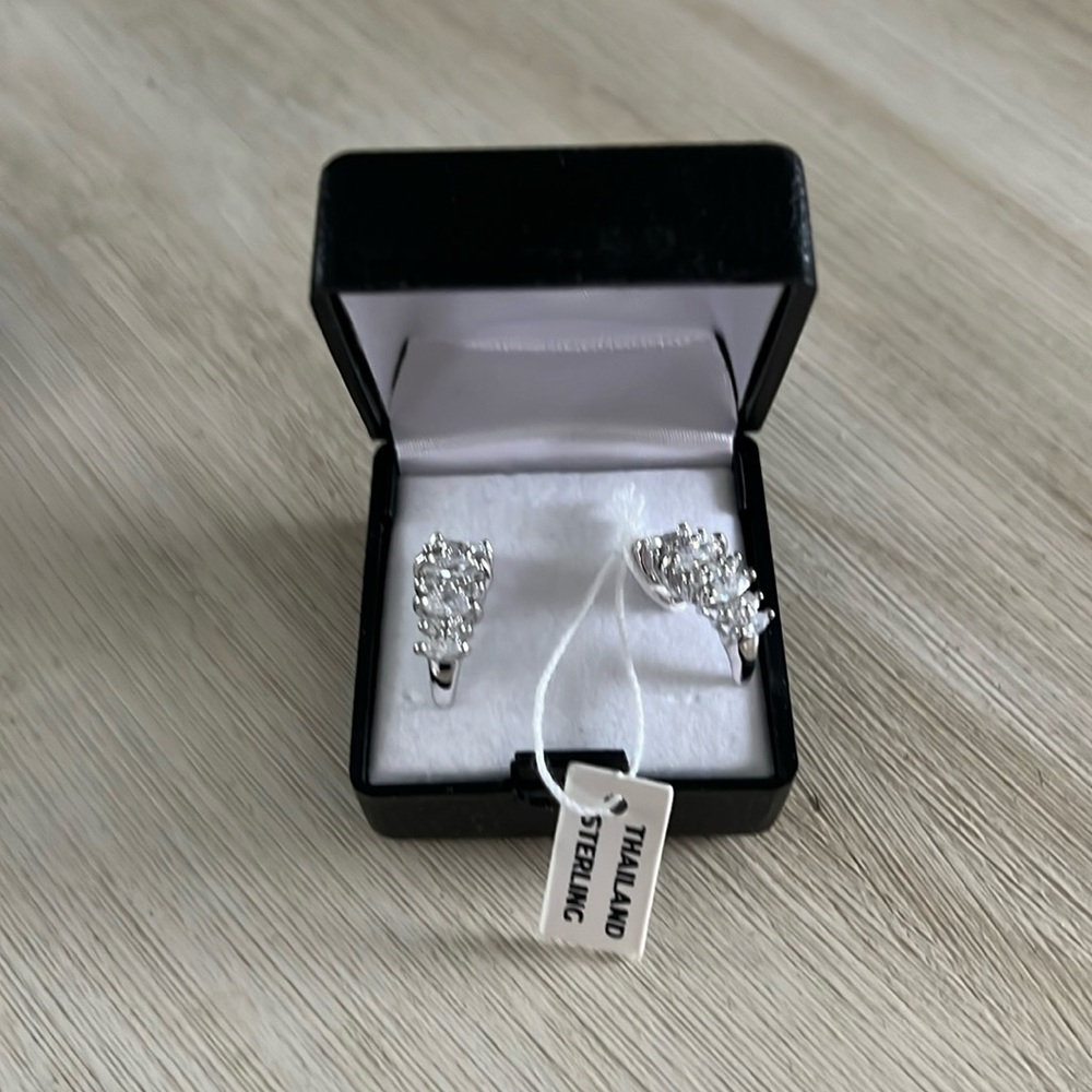 Costume Jewelry-NWT Sterling Silver with Cubic Zirconium Pierced Earrings
